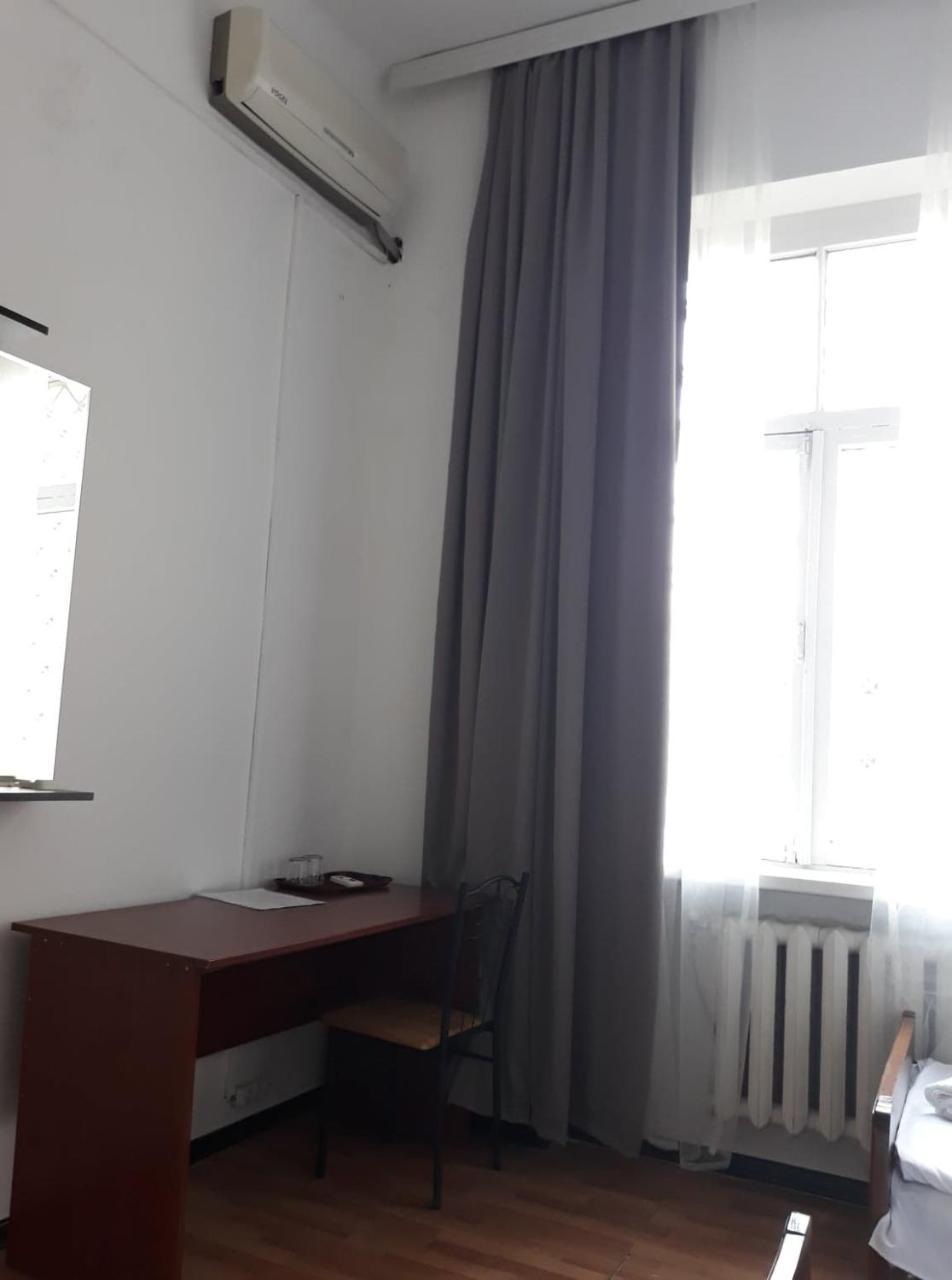 Nita Hotel Тбілісі Екстер'єр фото